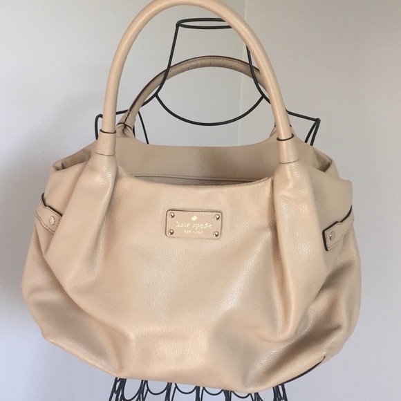 kate spade Handbags - Kate Spade Berkshire Stevie